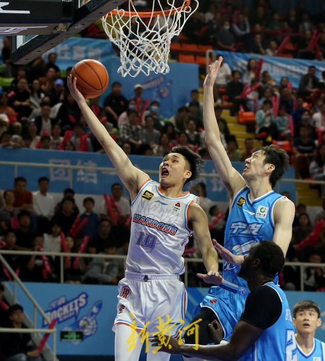 宁波男篮再获胜利,连续保持优异表现 宁波男篮再获胜利,连续保持优异表现