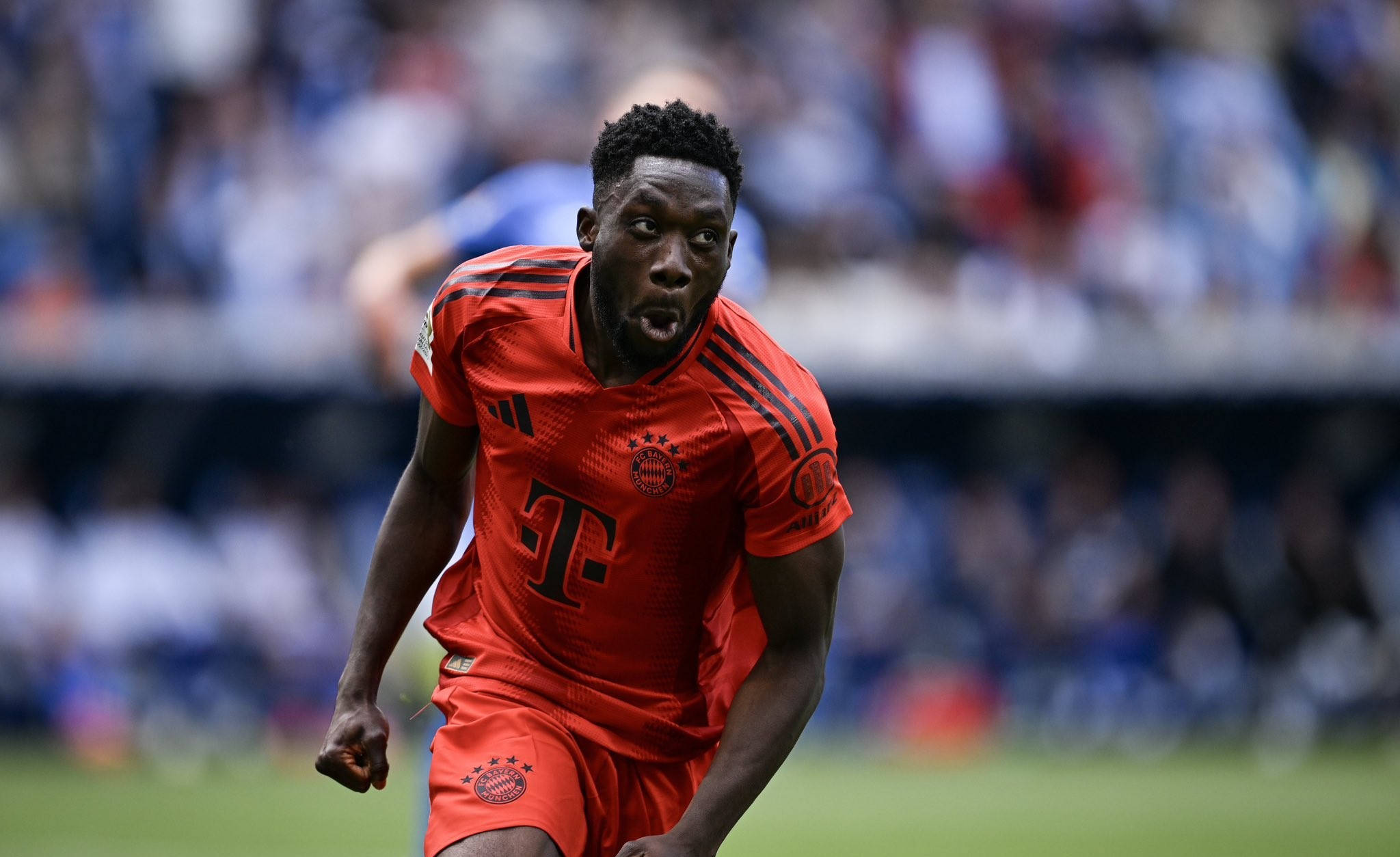 美洲杯揭幕战乏善可陈，球迷期待更好表现的简单介绍