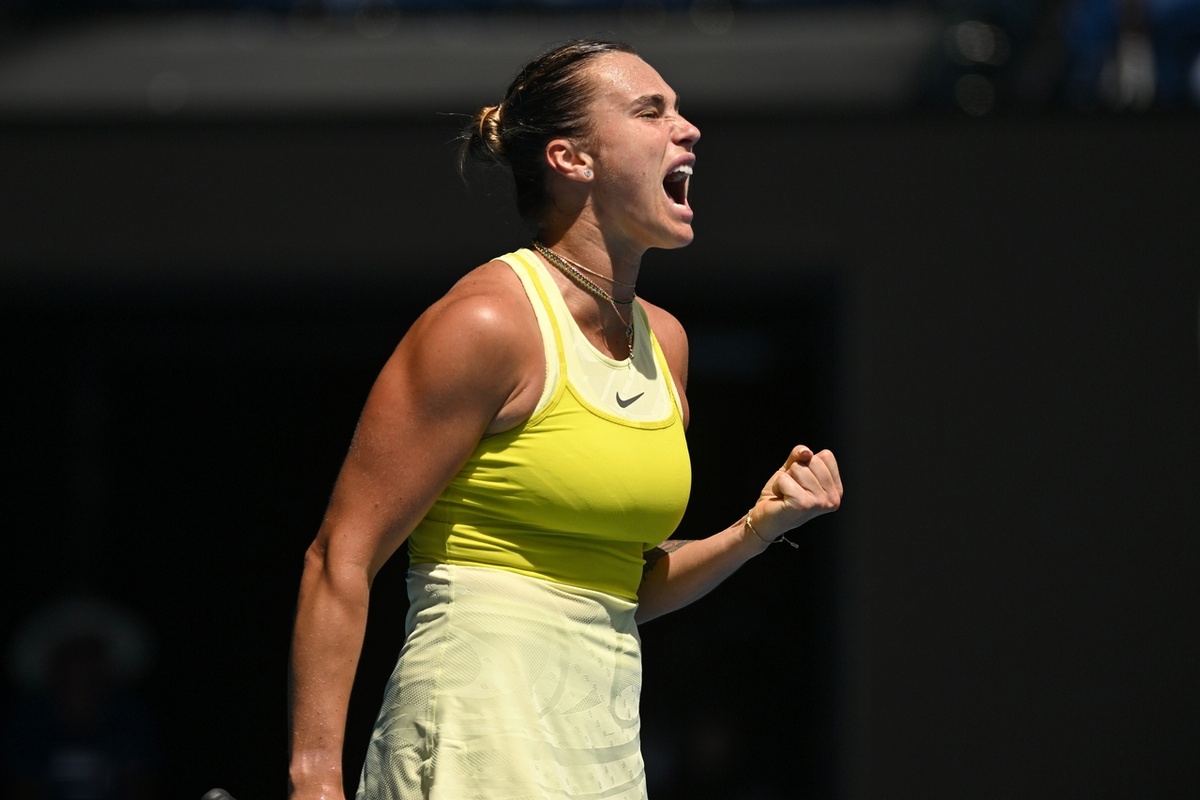 包含阿赫利主场逆转曼谷主要奇迹，成功晋级的词条