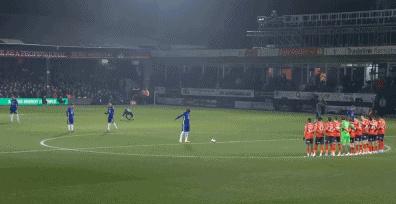 切尔西斗志昂扬兵不血刃夺冠 切尔西斗志昂扬兵不血刃夺冠