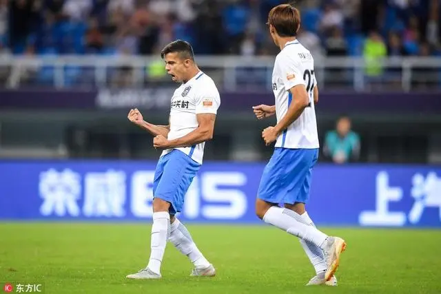 广州富力客场击败重庆斯威，喜获三分的简单介绍