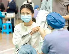 纽伦堡球队全队接种疫苗，保障比赛进行的简单介绍