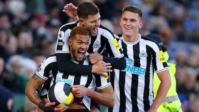 埃弗顿迎战水晶宫,实力对决引发期待 埃弗顿迎战水晶宫,实力对决引发期待