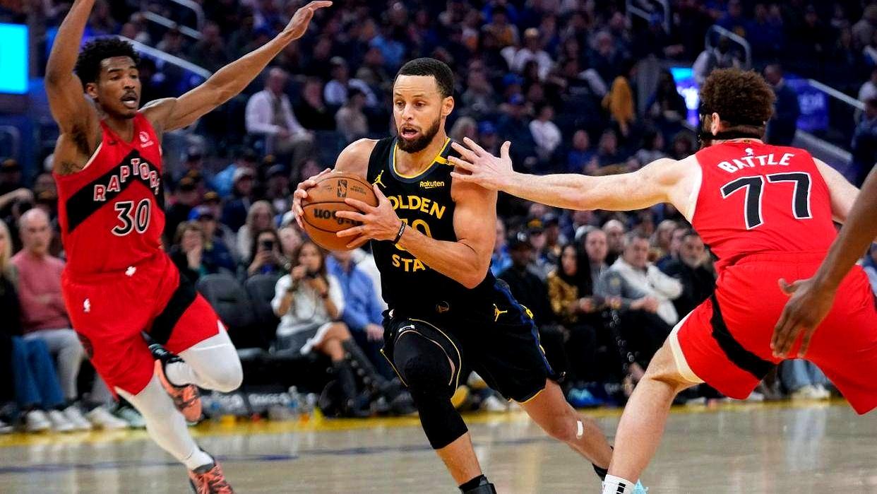 勇士前锋格林连续三场三双表现，成为MVP候选