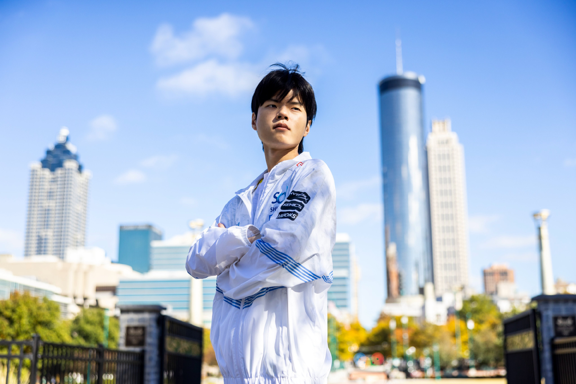 KT力克BRO,Chovy极限生还后反打峡谷大战全球总决赛,让粉丝疯狂欢呼 KT力克BRO,Chovy极限生还后反打峡谷大战全球总决赛,让粉丝疯狂欢呼