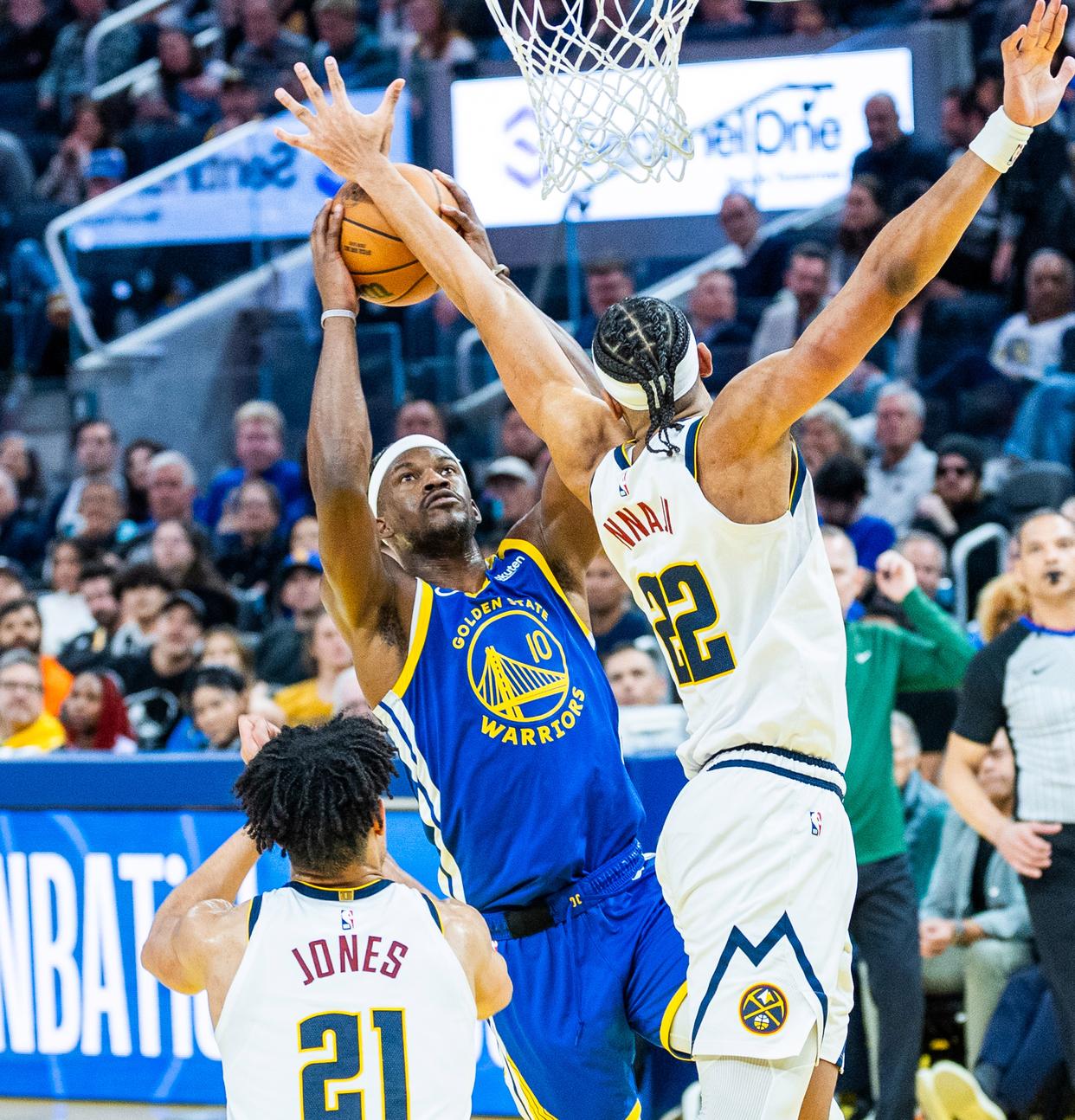 勇士轻取掘金成功晋级冠军赛的简单介绍 勇士轻取掘金成功晋级冠军赛的简单介绍