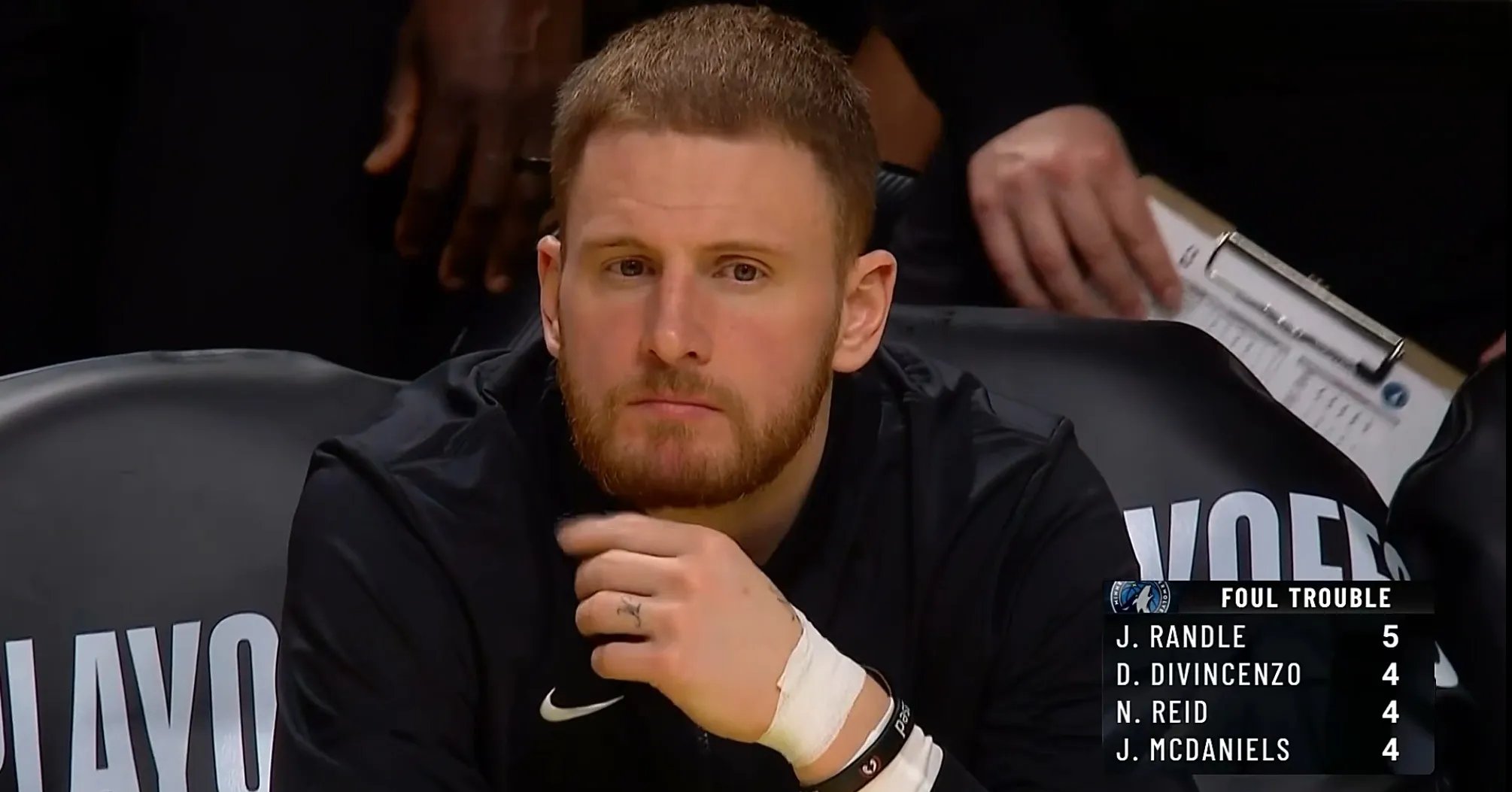 森林狼队主帅宣布辞职，季后赛前景蒙上一层阴影