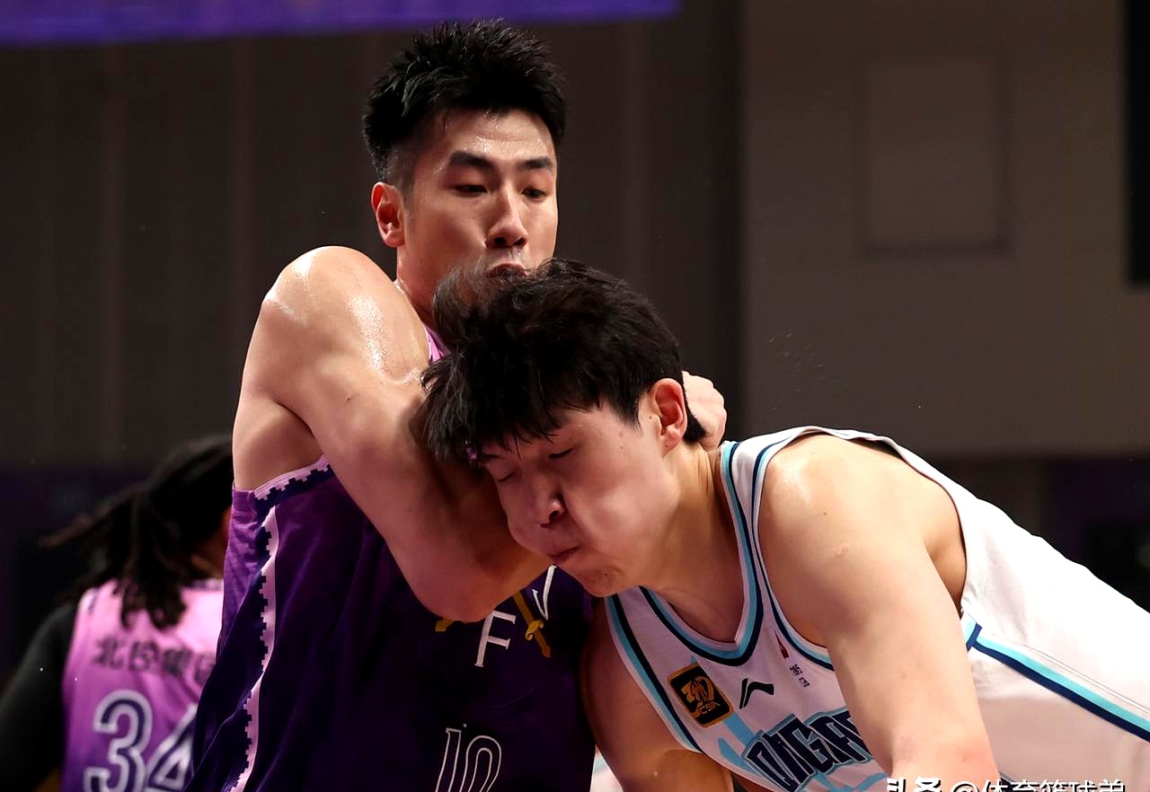 开拓者主教练被解职，球队风波越演越烈