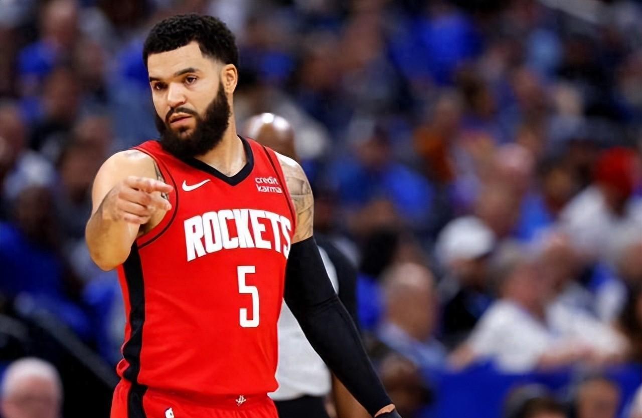 猛龙客场擒黄蜂，范弗利特砍下30分