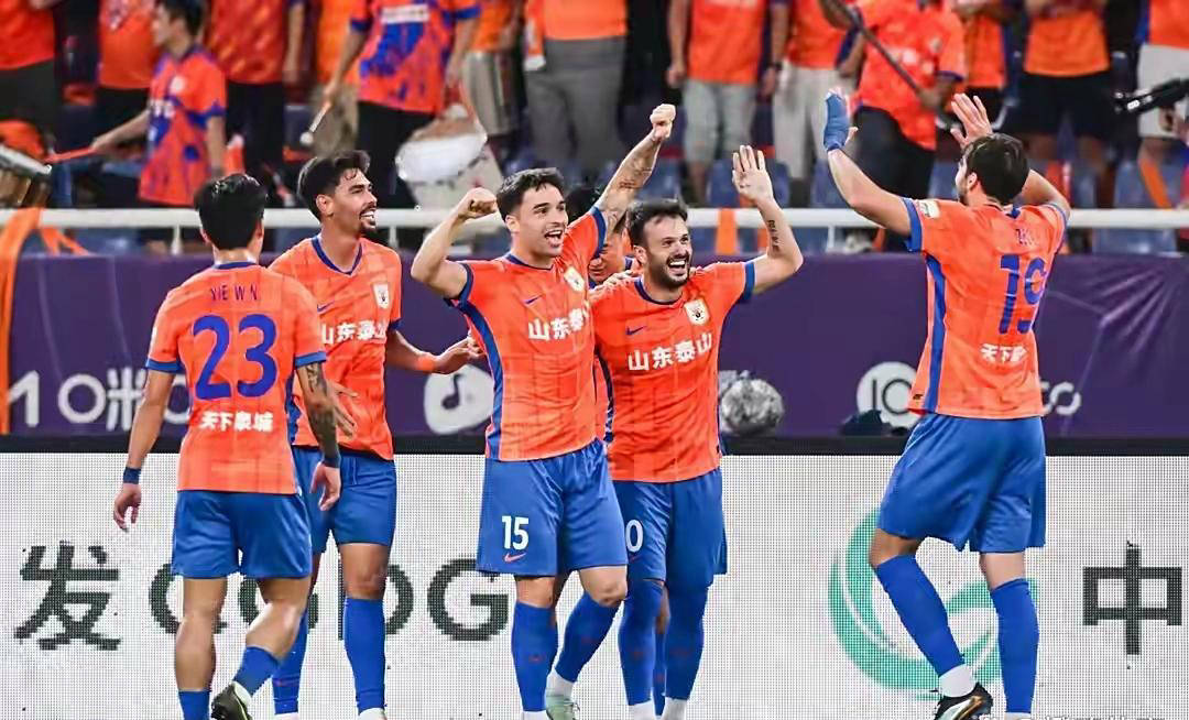 中超球员表现抢眼,为球队带来节节胜利 中超球员表现抢眼,为球队带来节节胜利