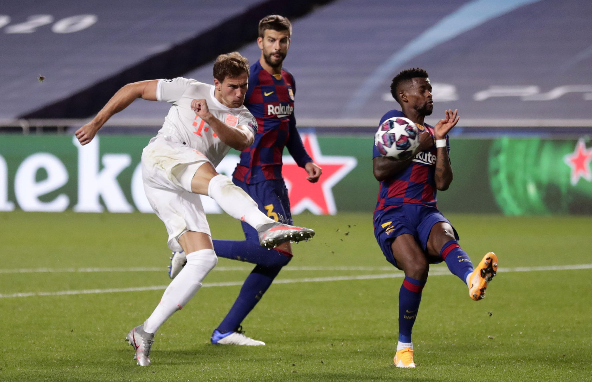 那不勒斯碾压拜仁,库尔图瓦状态火热的简单介绍 那不勒斯碾压拜仁,库尔图瓦状态火热的简单介绍