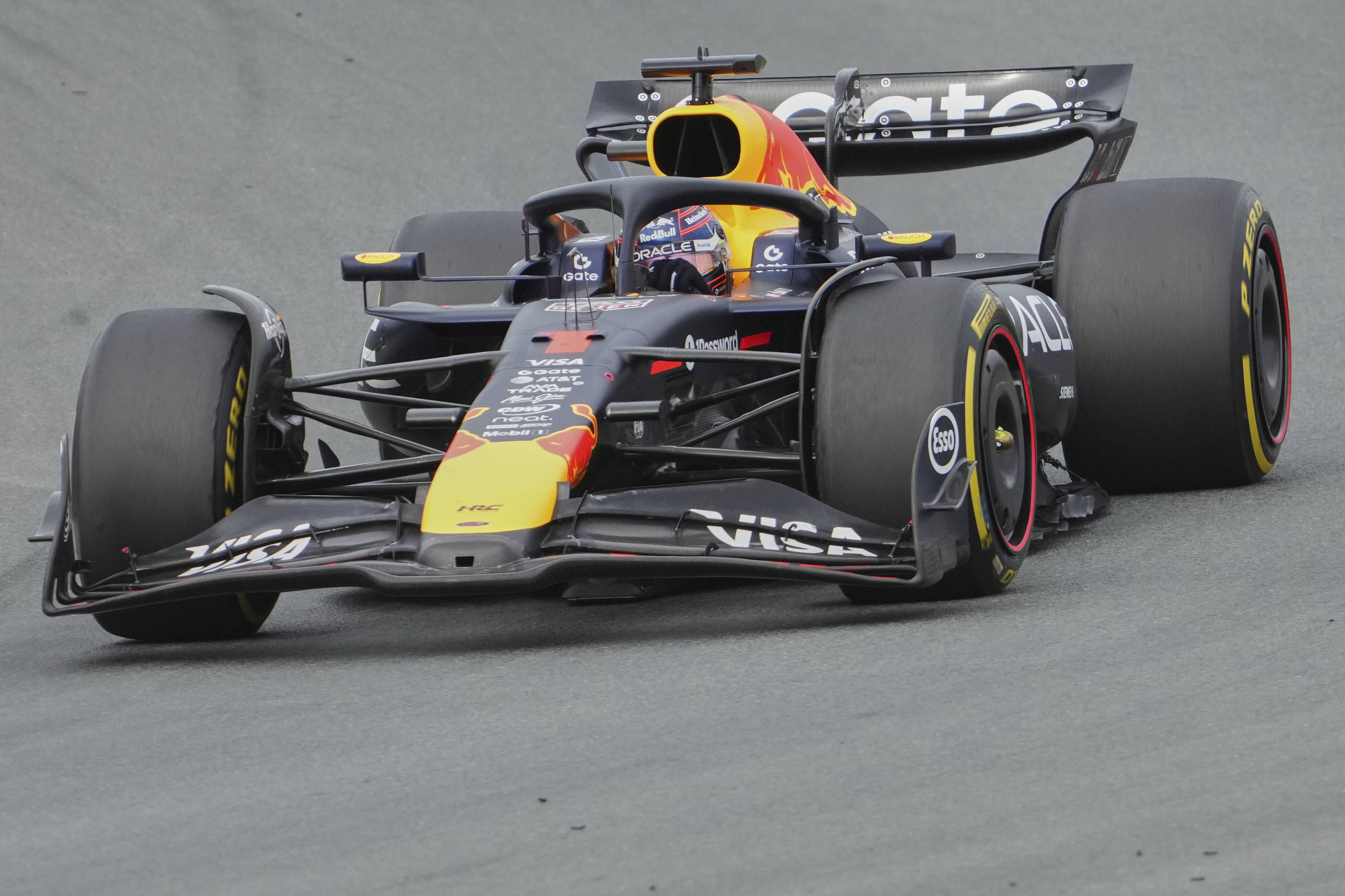 包含红牛二队横扫迈凯伦,汉密尔顿点燃赛场的词条 包含红牛二队横扫迈凯伦,汉密尔顿点燃赛场的词条