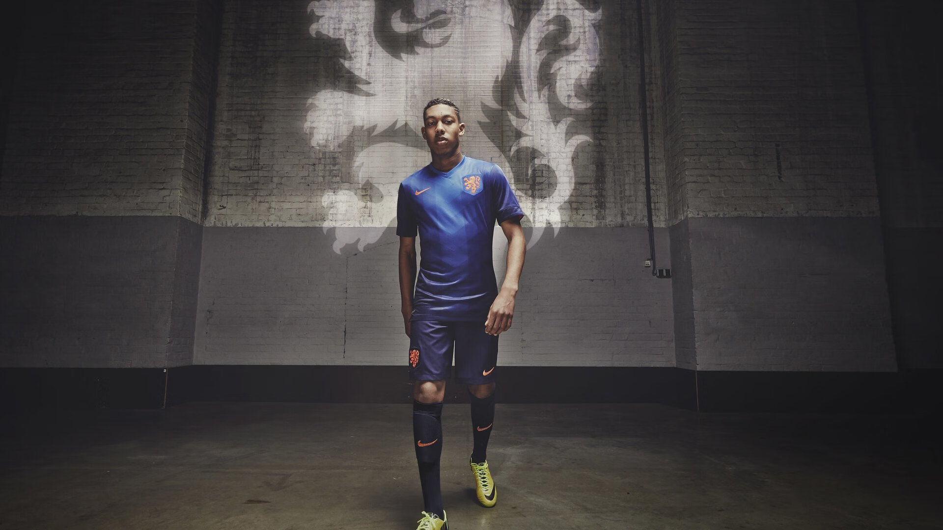 绿茵战场上的绝对主宰,南非碾压喀麦隆,恩佐赛后评分拉满