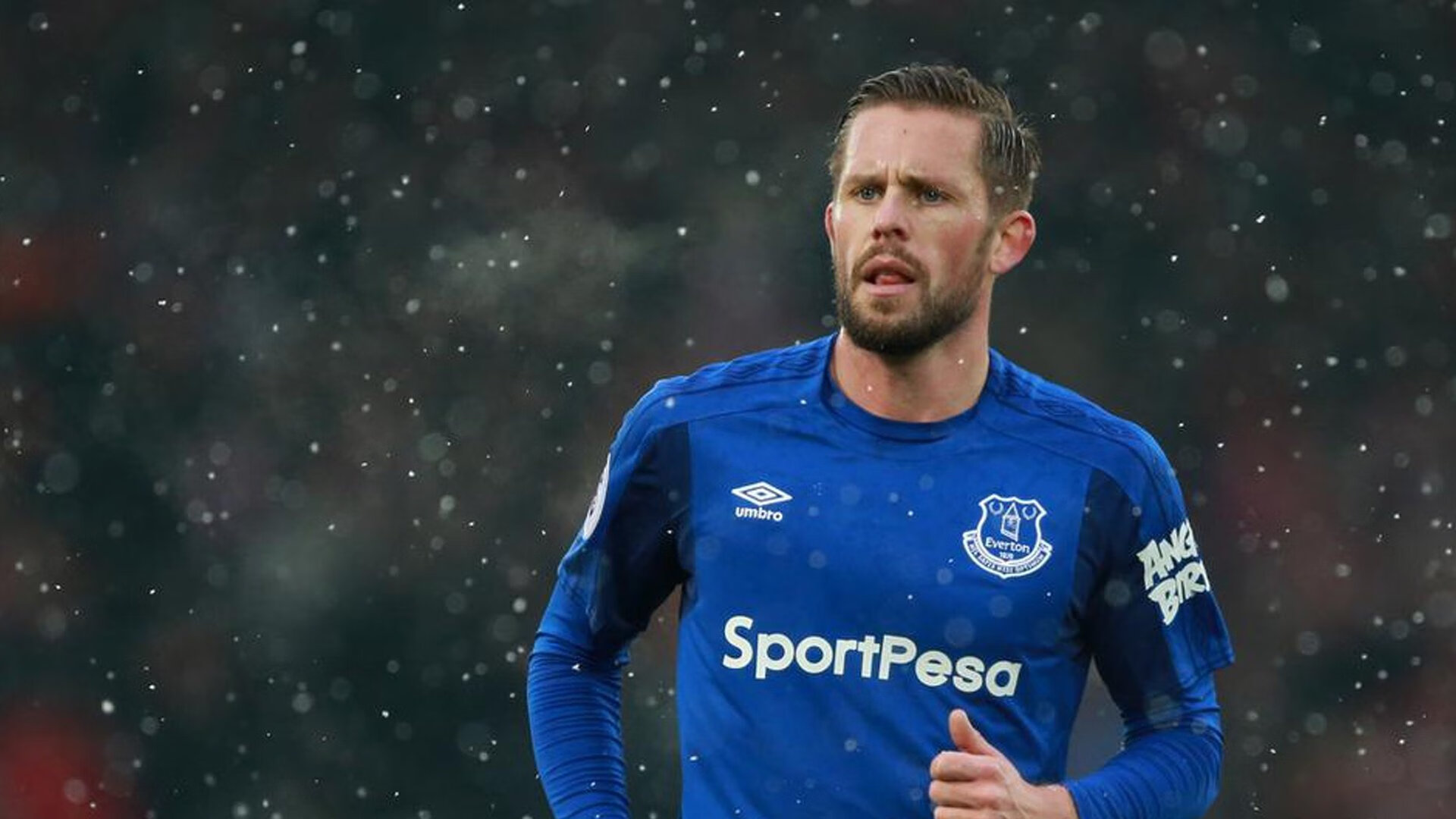 绿茵战场上的绝对主宰,南非碾压喀麦隆,恩佐赛后评分拉满